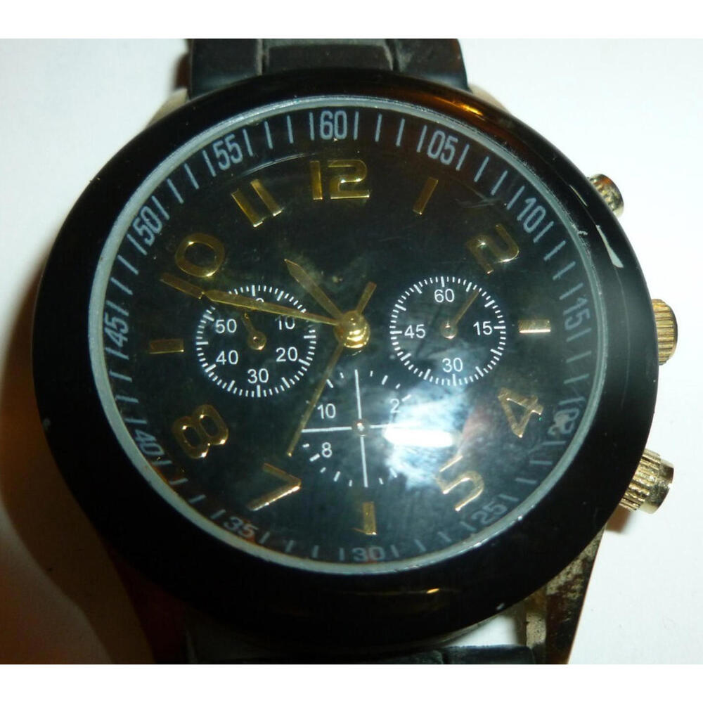 Darice Black Silicone Band‎ Round Watch Quartz